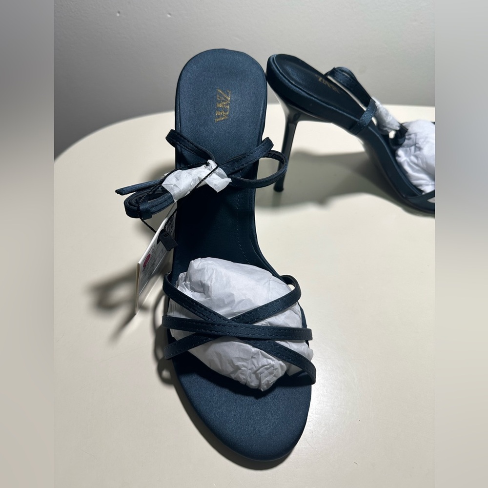 Zara Women's Elegant Black Strappy Heels